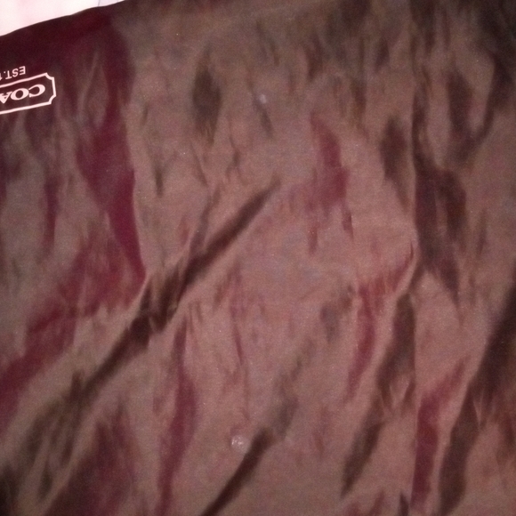 XL Coach overnight bag with snap on makeup bag inside and silk Coach carrying ba - Picture 2 of 2